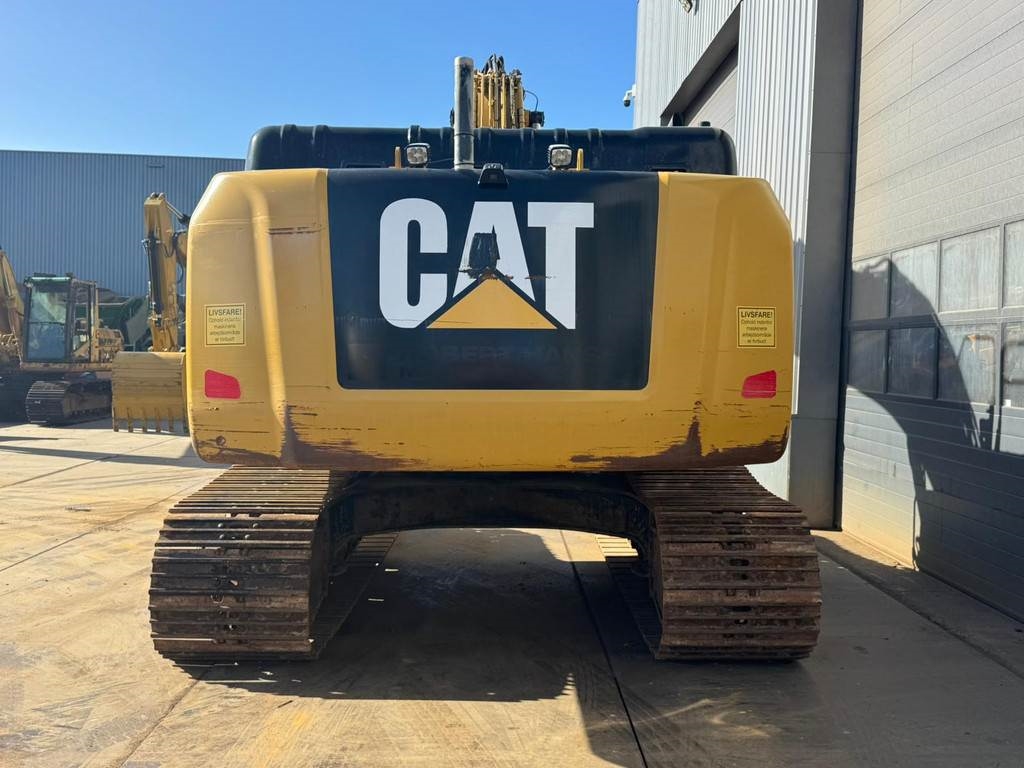 CAT 330FL