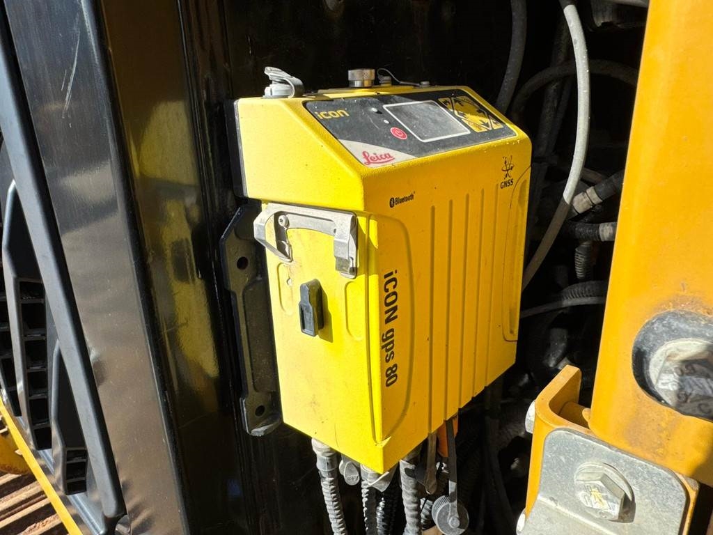 CAT 330FL