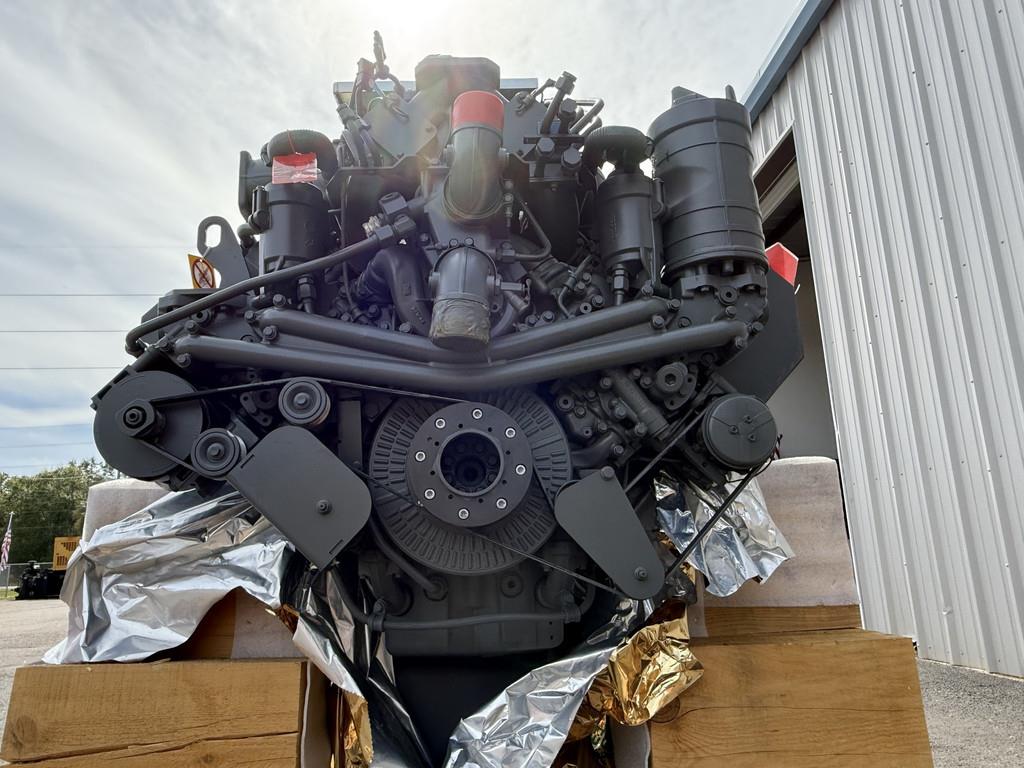 Liebherr D9512 A7-04 NEW