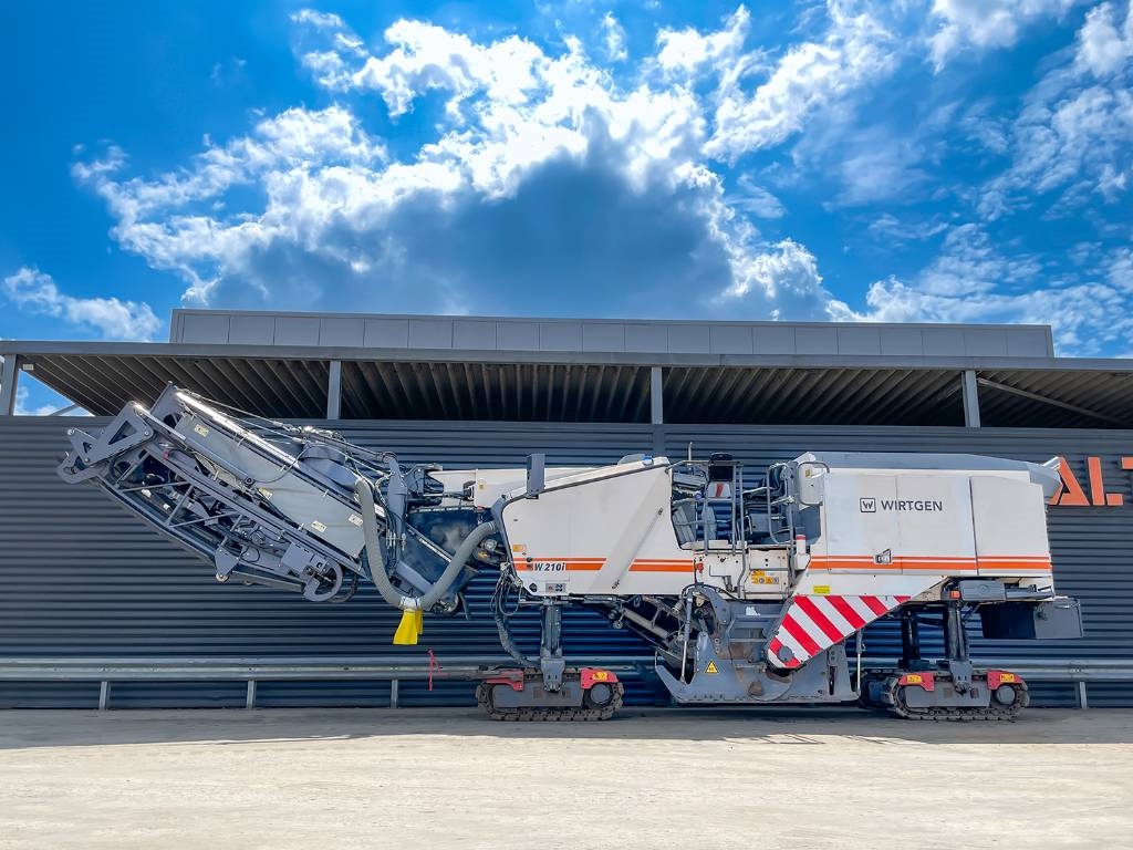 Wirtgen W 210 I