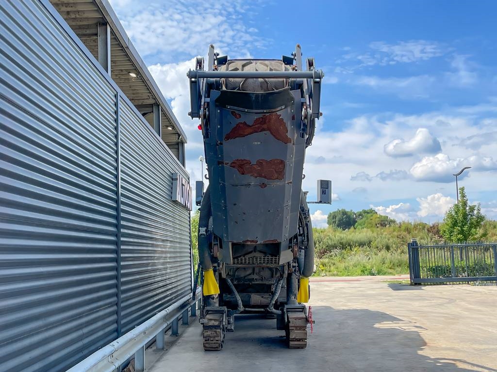 Wirtgen W 210 I
