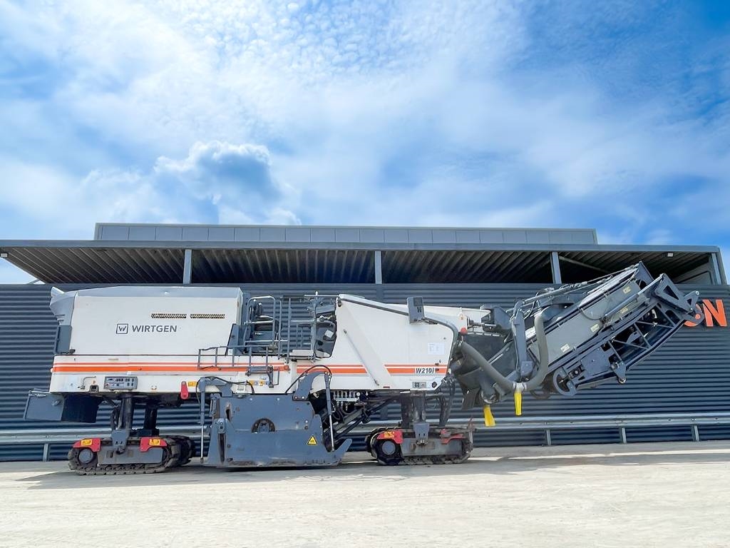 Wirtgen W 210 I