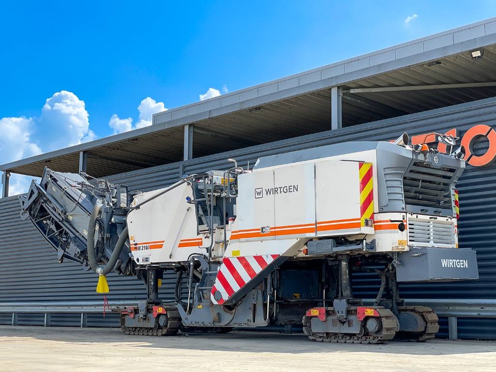 Wirtgen W 210 I