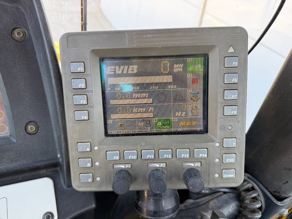 Bomag BW213DH-4 - EVIB/BVC / German Machine / Airco