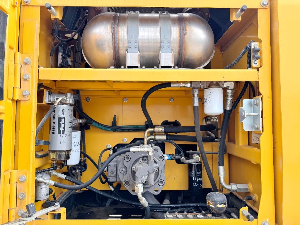 Volvo EC250EL - Dutch Machine / Quick Coupler
