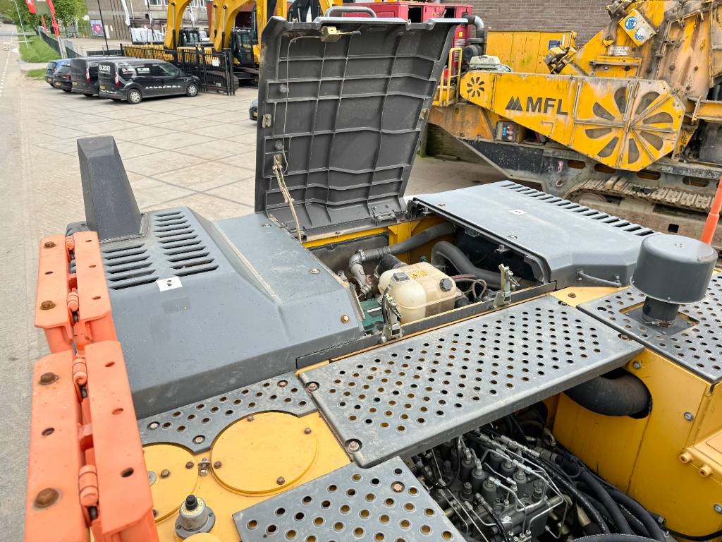 Volvo EC250EL - Dutch Machine / Quick Coupler