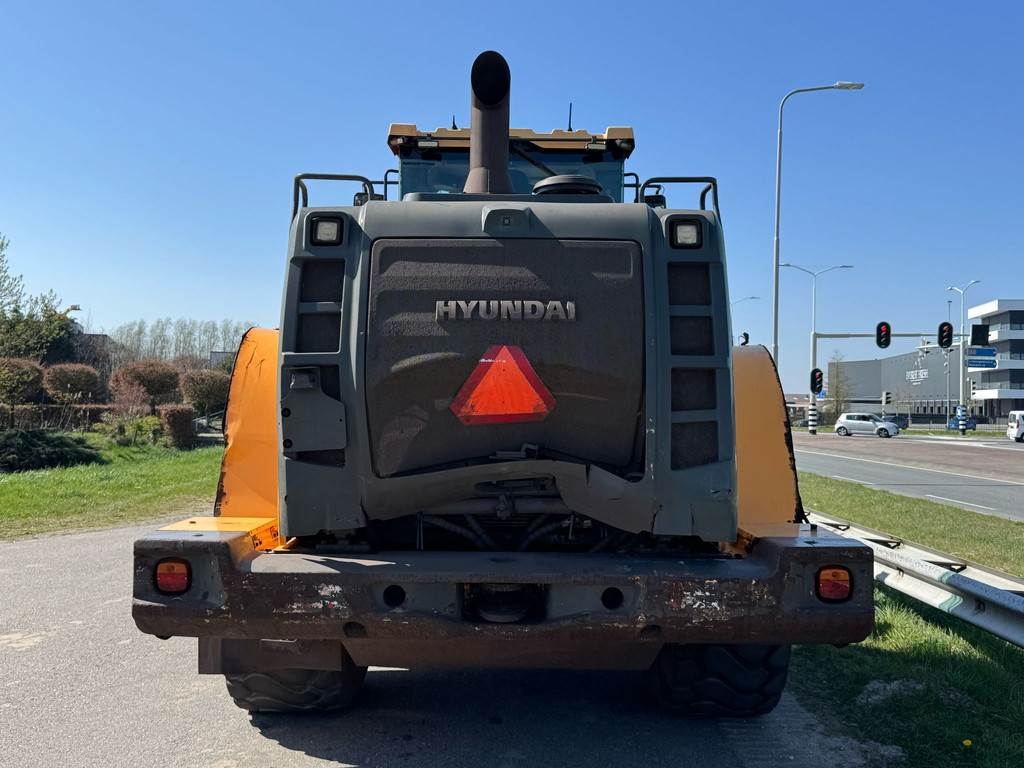 Hyundai HL970