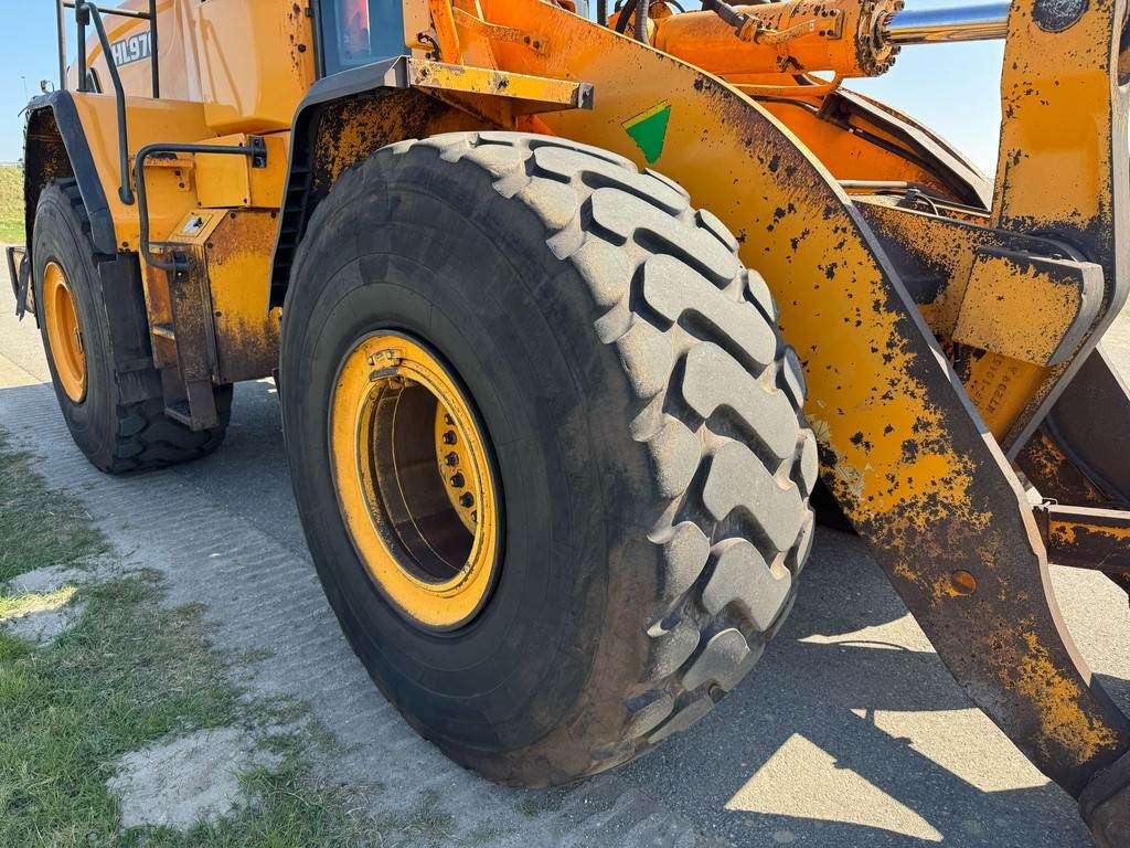 Hyundai HL970