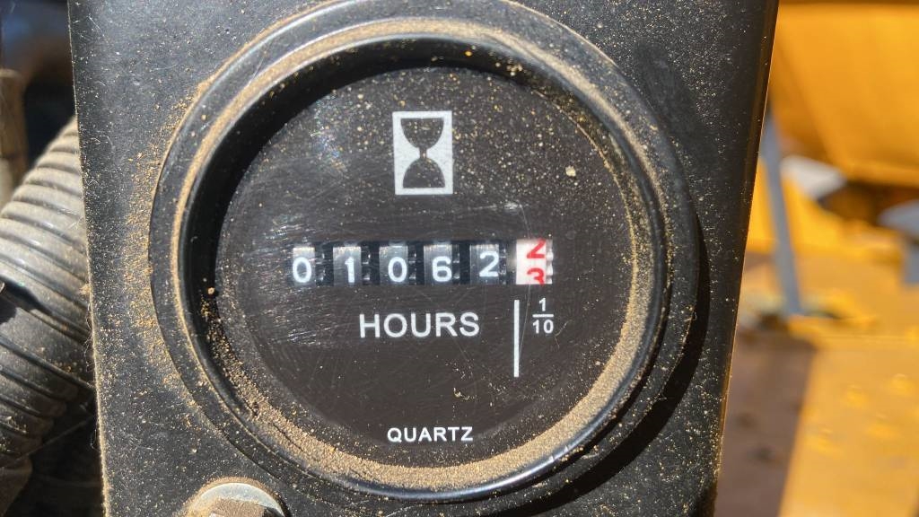 Thwaites 6T - Tilt + Rotate / Only 1062 Hours!