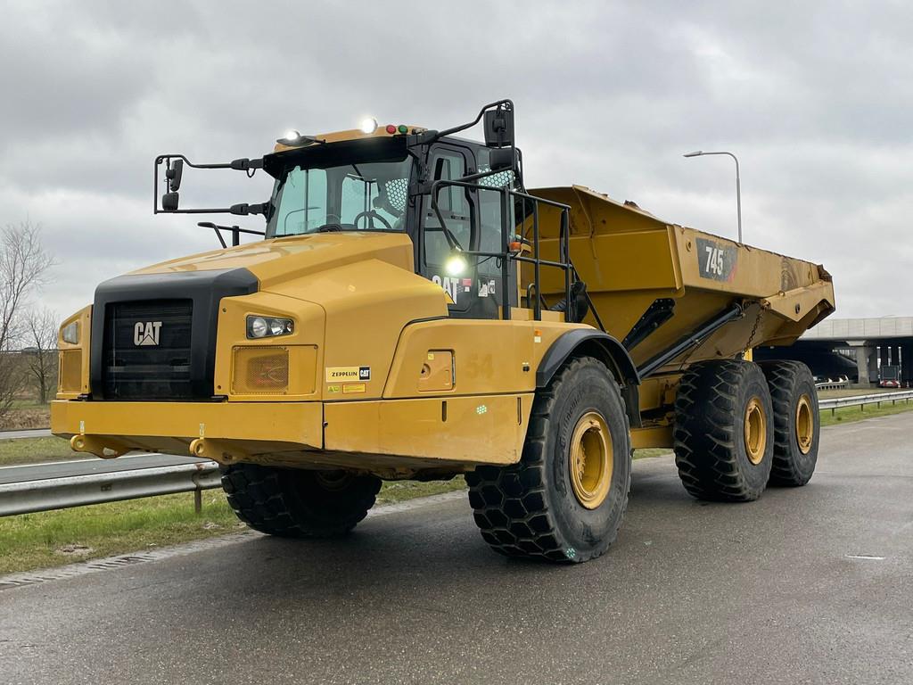 Image for TRUCKS 2017 Caterpillar 745