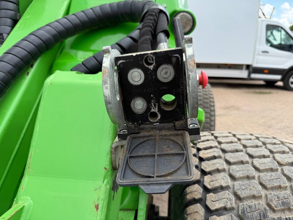 Avant M750 Opti Drive - Bucket + Jib + Forks