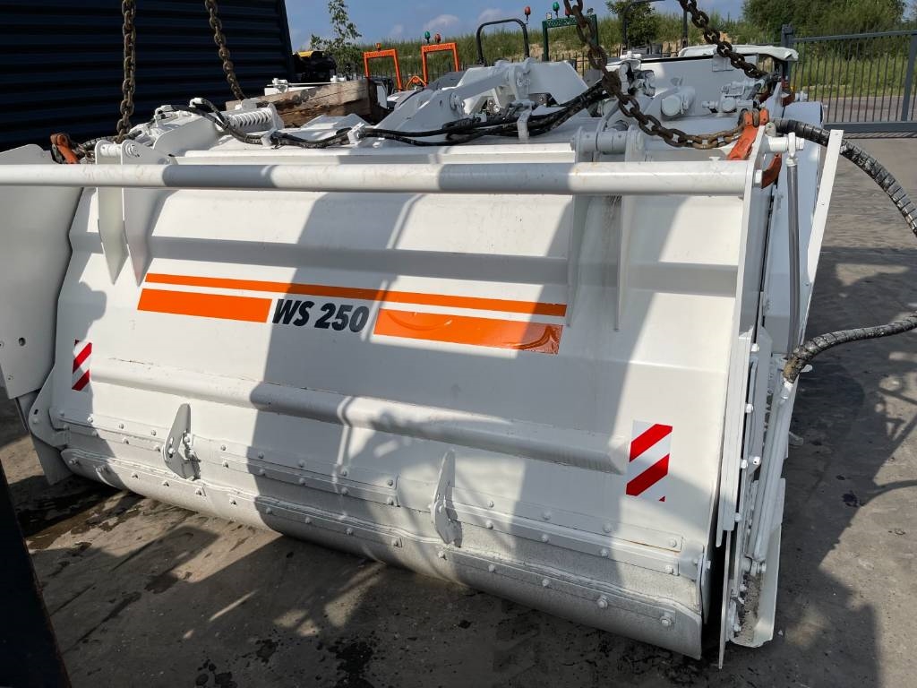 Wirtgen WS 250