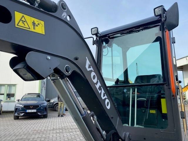 Volvo EC 20 E MIETE / RENTAL (12002071)