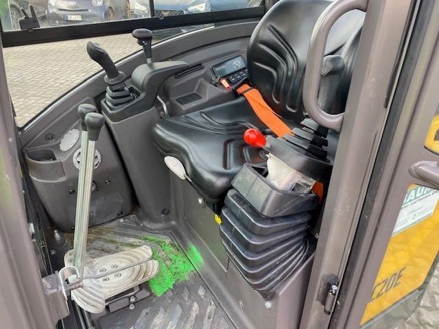 Volvo EC 20 E MIETE / RENTAL (12002071)