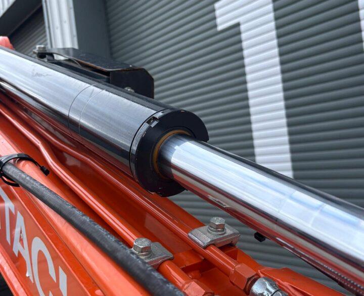 Hitachi ZX55U-6 CLR