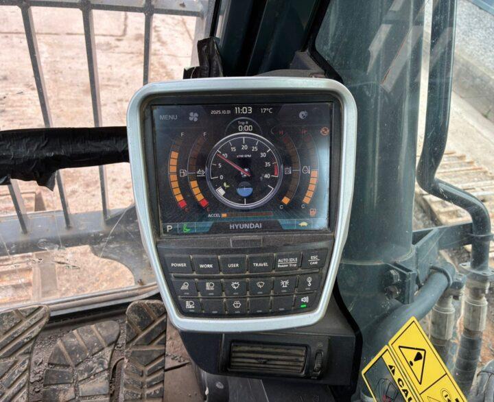 Hyundai HX380