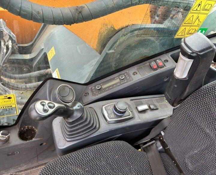 Hyundai HX380