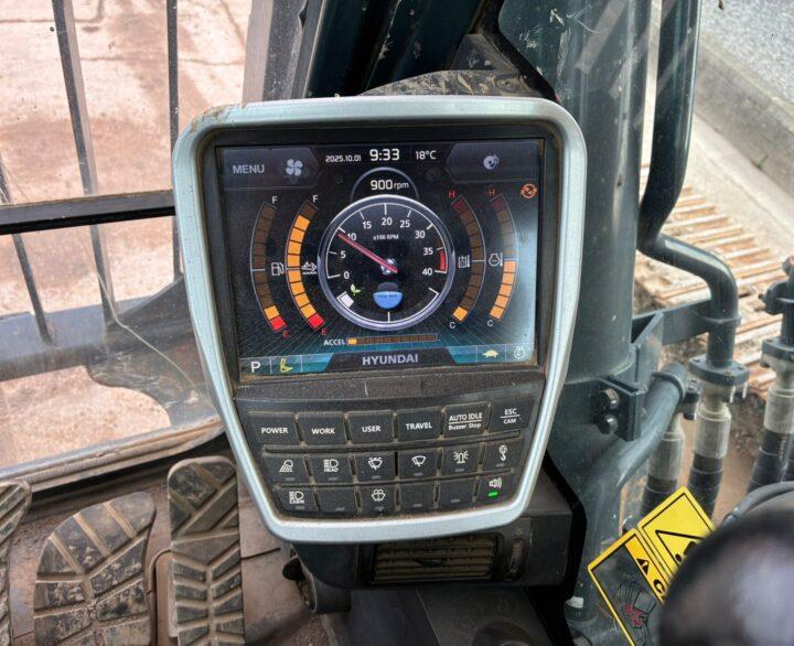 Hyundai HX380