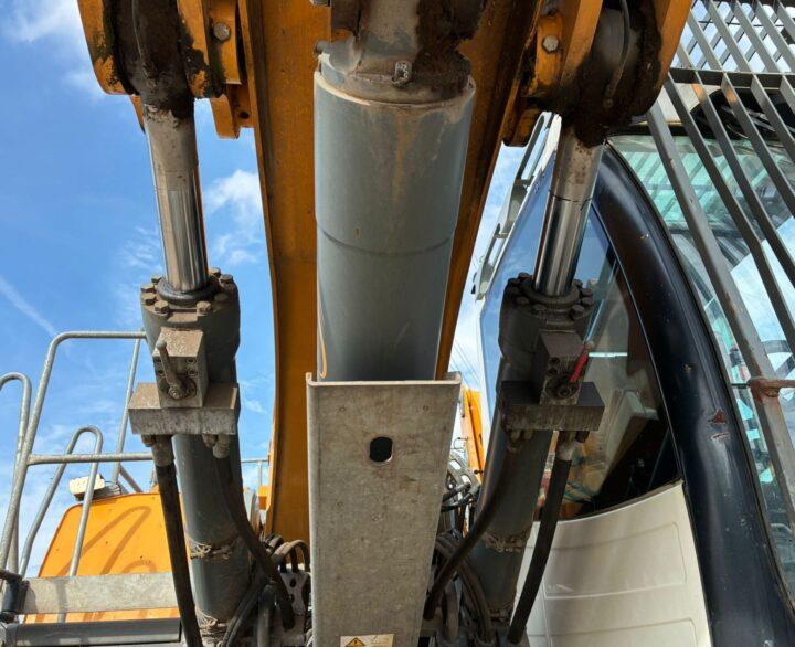 Liebherr LH40M