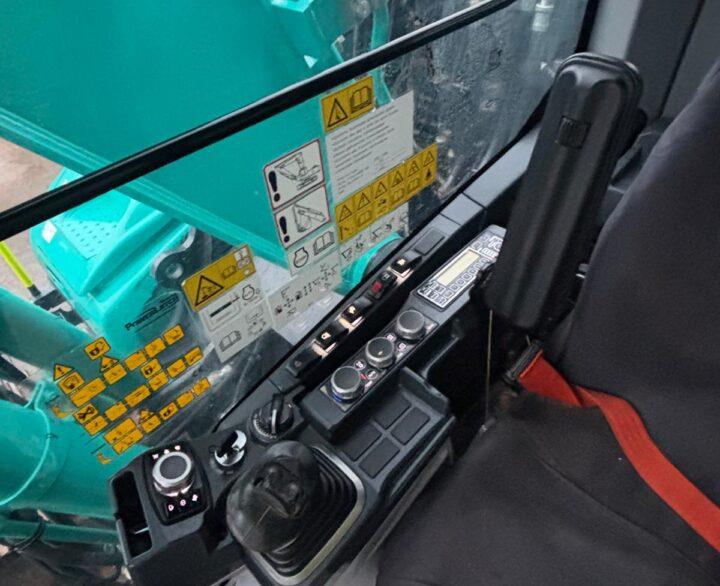 Kobelco SK130 LC-11