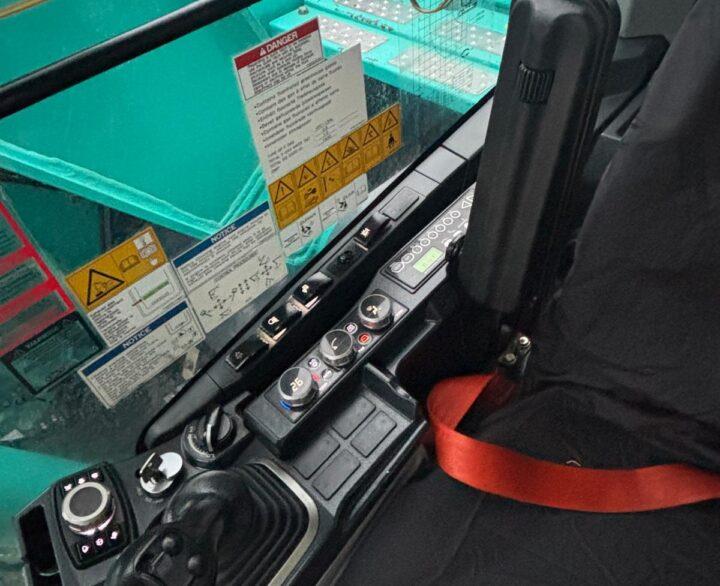 Kobelco SK140SRLC-7