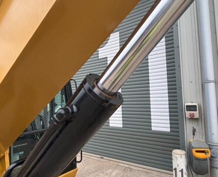 CAT 308E2