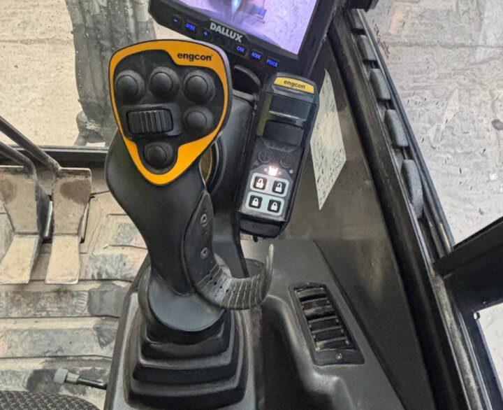 CASE CX22D Engcon
