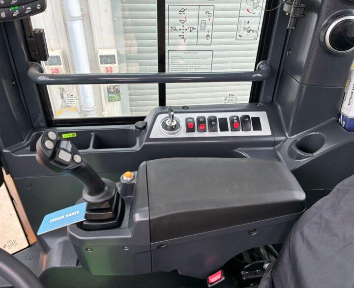 Hyundai HL940A