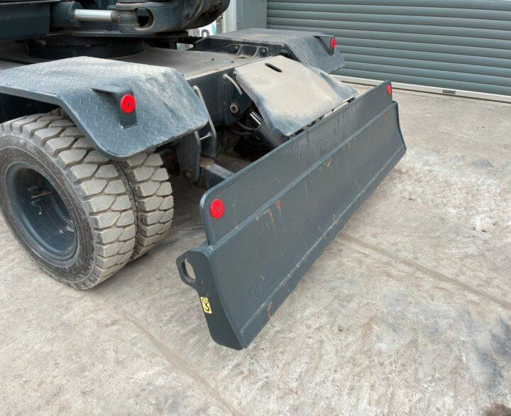 Hyundai HW65AH Ex Demo