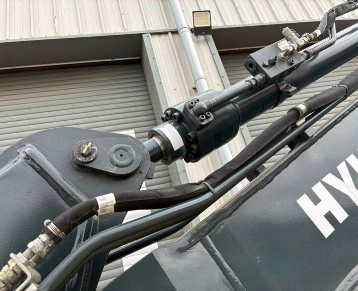 Hyundai HX85A