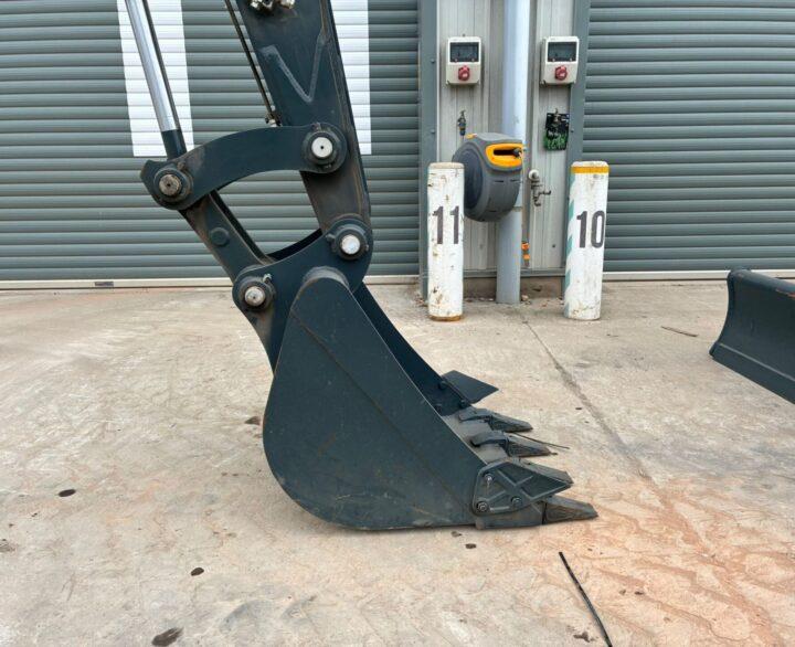 Hyundai HX85A