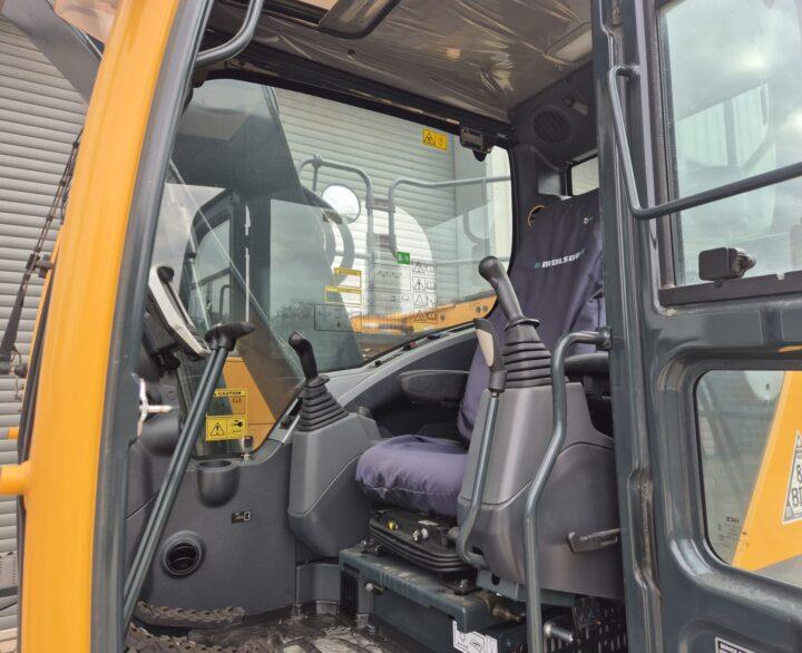 Hyundai HX130ALCR
