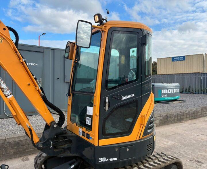 Hyundai R30Z-9AK