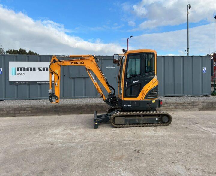 Hyundai R30Z-9AK