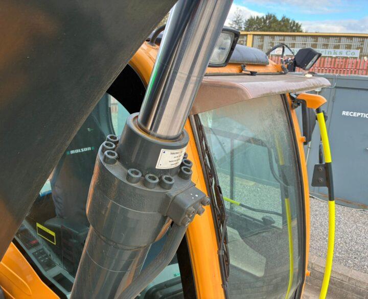 Hyundai HX235ALCR