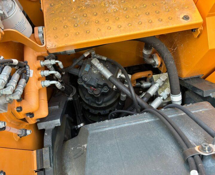 Hyundai HX235ALCR