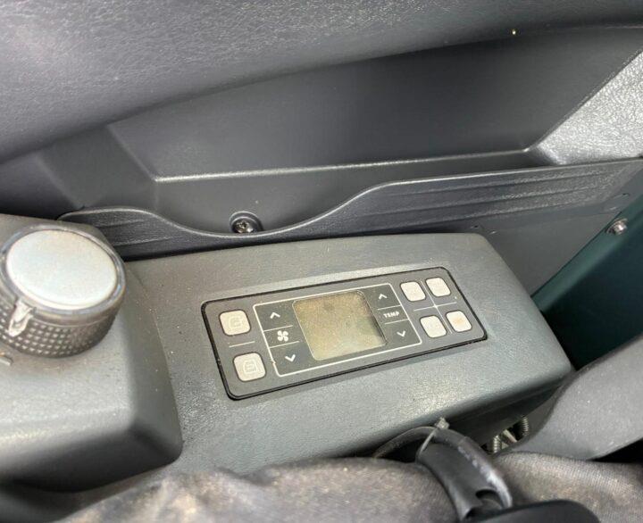 Hyundai HX235ALCR