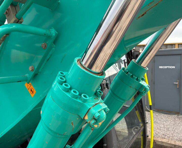Kobelco SK140SRLC-7