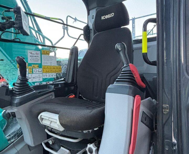 Kobelco SK130LC-11