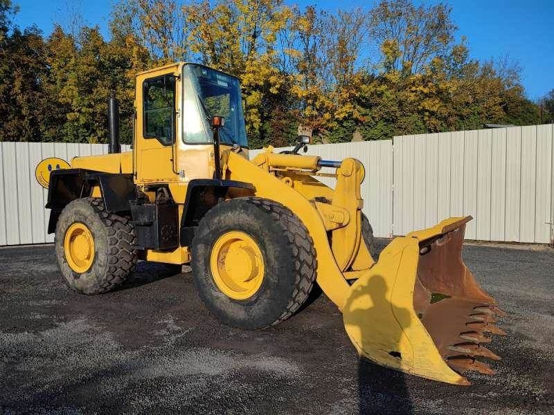 Komatsu WA270-3