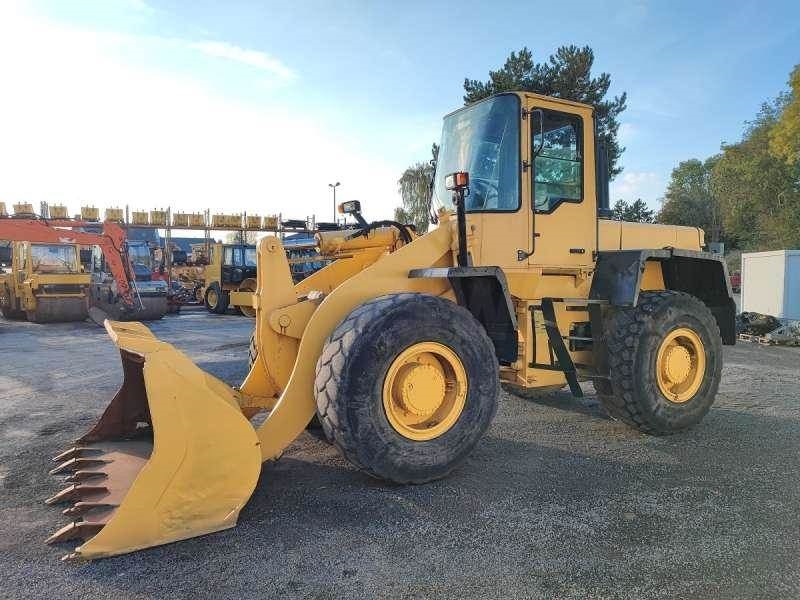 Komatsu WA270-3
