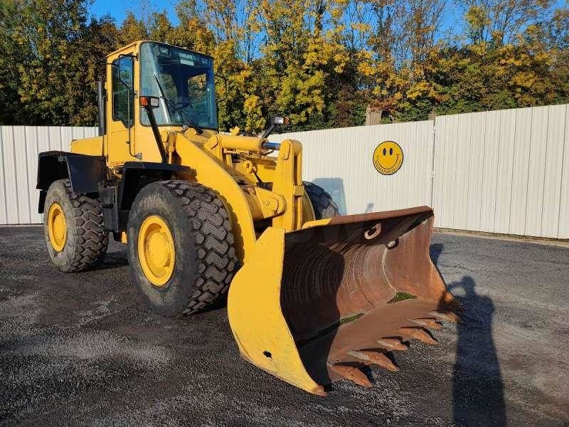 Komatsu WA270-3