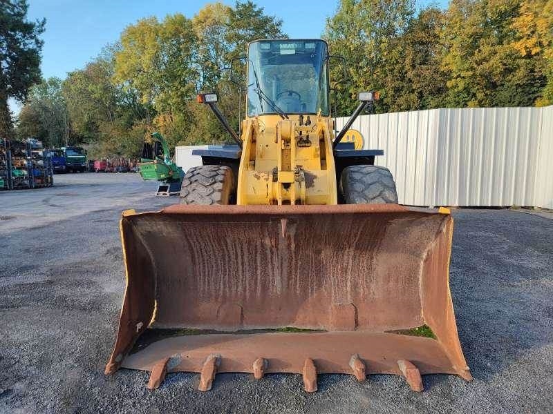 Komatsu WA270-3