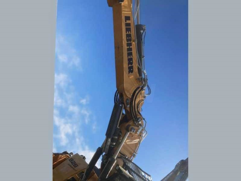 Liebherr R926 COMPACT