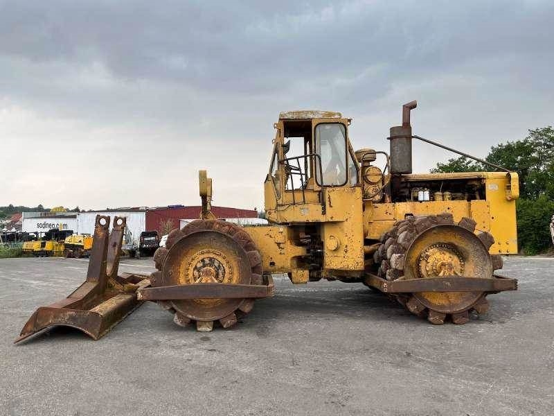 CAT 825 + porte engins