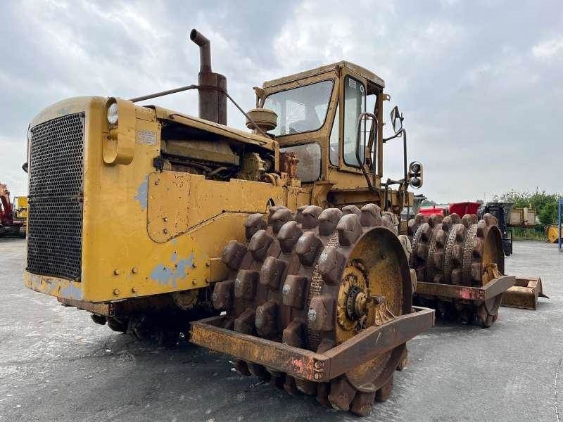 CAT 825 + porte engins