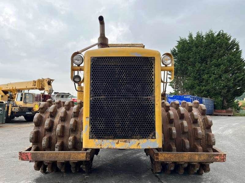 CAT 825 + porte engins