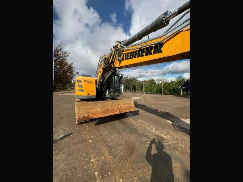 Liebherr R926 COMPACT
