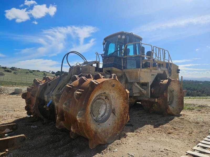 CAT 836H