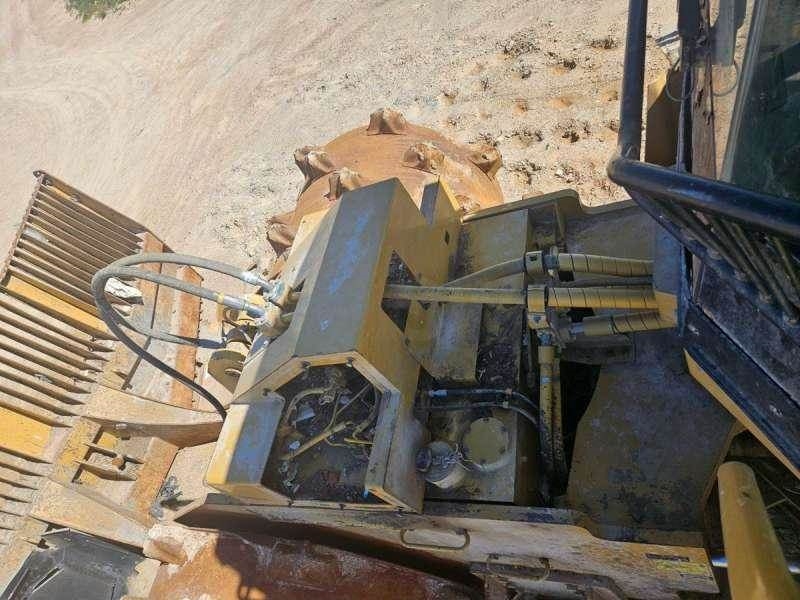 CAT 836H